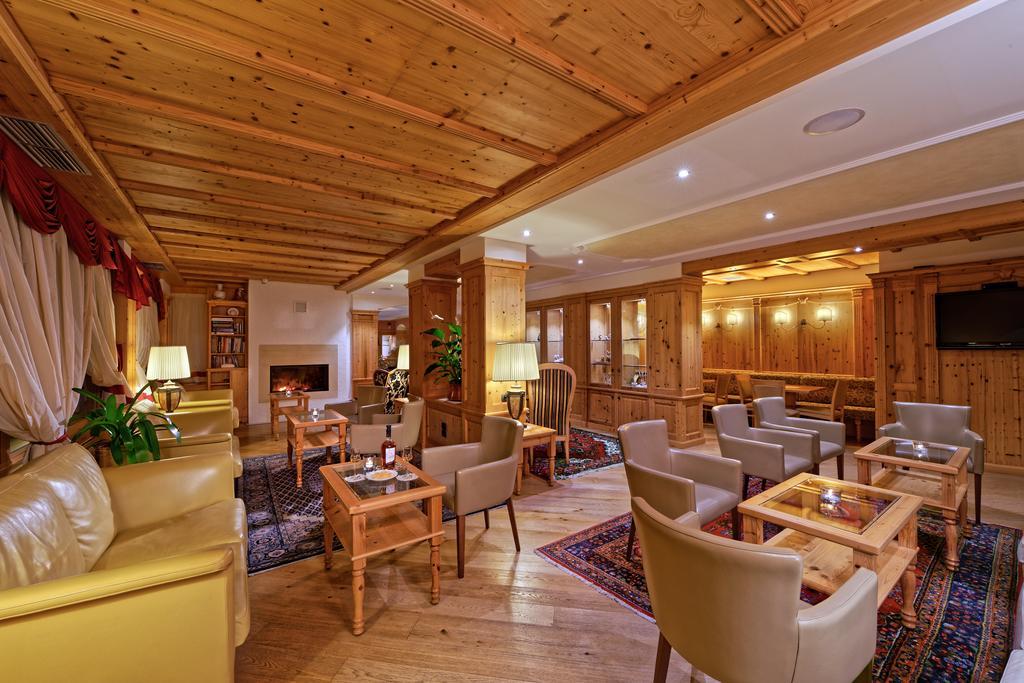 Boutique Hotel Diana Madonna di Campiglio Exterior foto