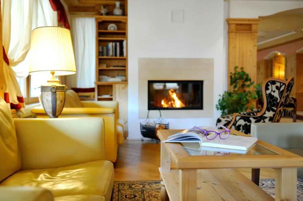 Boutique Hotel Diana Madonna di Campiglio Exterior foto
