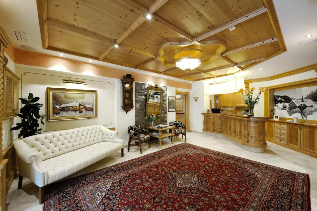 Boutique Hotel Diana Madonna di Campiglio Exterior foto