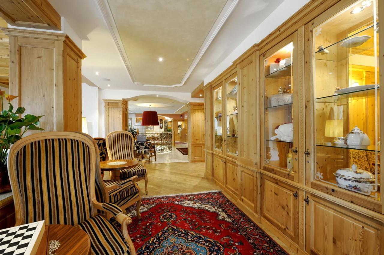 Boutique Hotel Diana Madonna di Campiglio Exterior foto